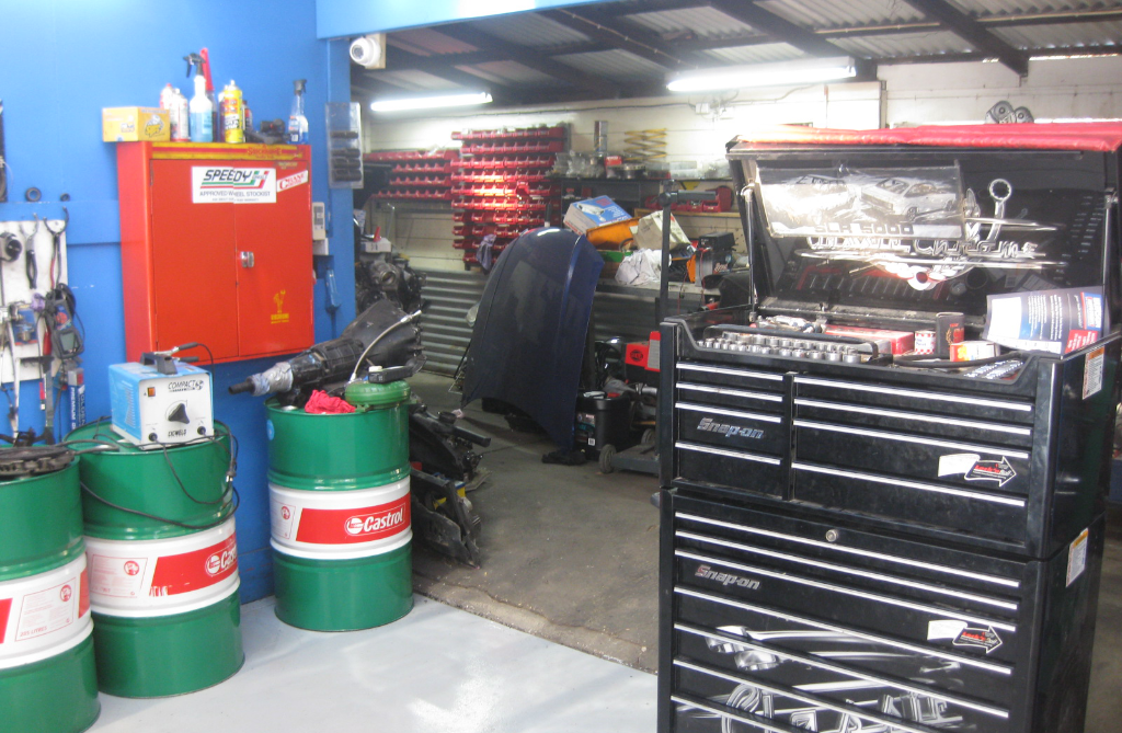 A View of the tools area at Central Vic Motor Repairs